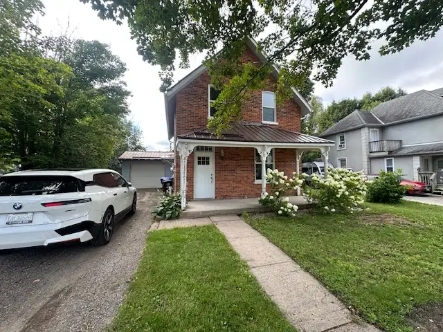 Elmvale, 3 Bedroom, 1.5 bath, and lots of upgrades