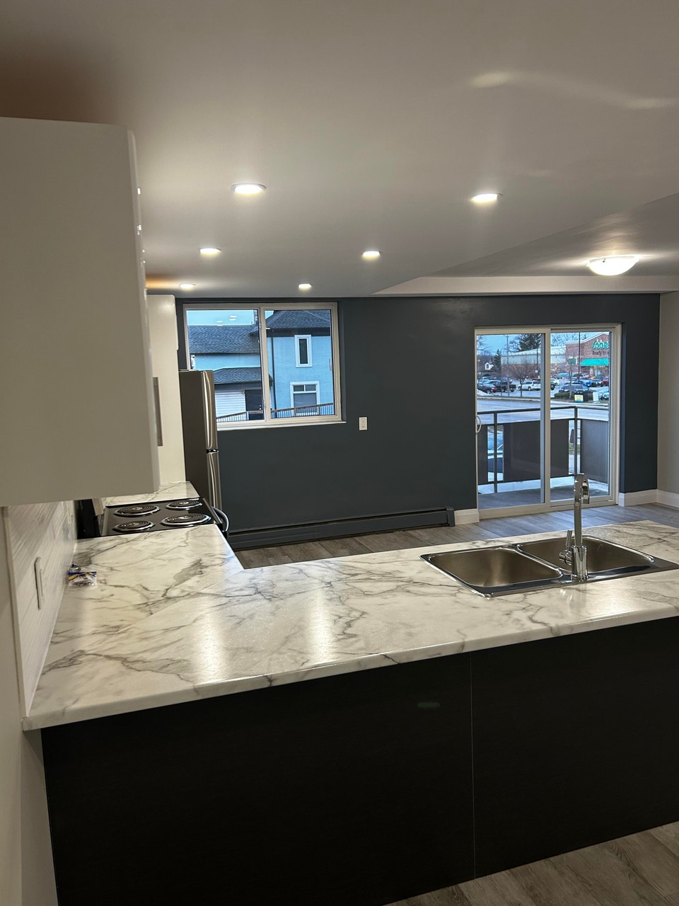 3791 Portage Road - 2 Bedroom Deluxe for Rent in Niagara Falls 3