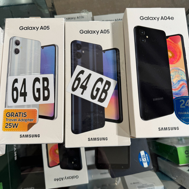 ☑️liquidation- Samsung neuf 99$ - 1ans guarantee dans Téléphones cellulaires  à Ville de Montréal - Image 2