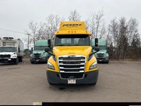 2019 FREIGHTLINER T12664ST;Heavy Duty Trucks - CONVENTIONAL W/O SLEEPER Penske Location 525 MACNAUGH... (image 1)