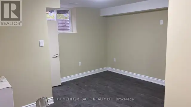 BASEMENT - 25 THORNRIDGE CRESCENT Kitchener, Ontario in Long Term Rentals in Kitchener / Waterloo - Image 3