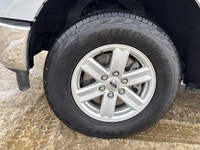 THE PRICE YOU SEE, PLUS GST. GUARANTEED!APPLE CARPLAY/ANDROID AUTO COMPATABLE! 3.3 LITER V6, 10 SPEE... (image 3)