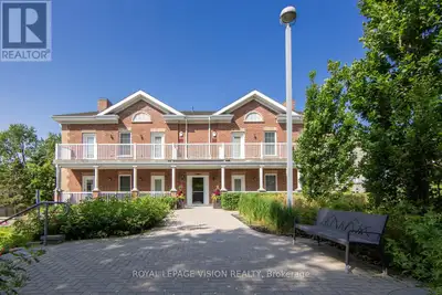 207 - 10360 ISLINGTON AVENUE Vaughan (Kleinburg), Ontario