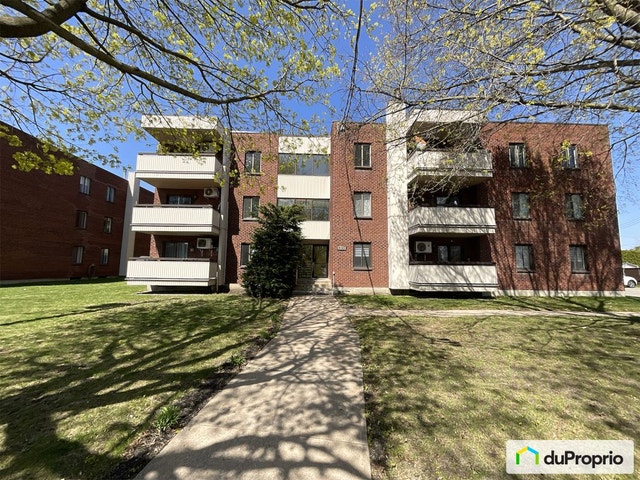 $319,000 - Condominium in Pointe-Aux-Trembles / East Montreal — photo 1