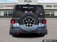 Low Mileage, Leather Seats, Freedom Top! Whether you're concurring a highway mountain pass or challe... (image 3)
