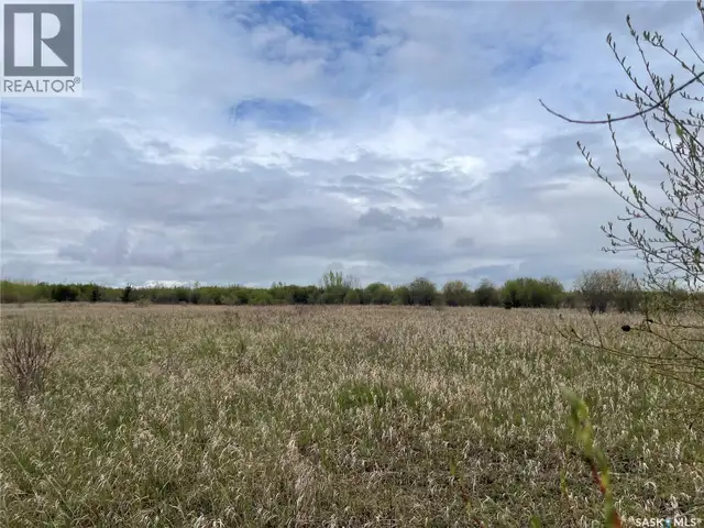 5.5km South of Dorintosh Lot 4 Meadow Lake Rm No.588, Saskatchew in Land for Sale in Meadow Lake - Image 6