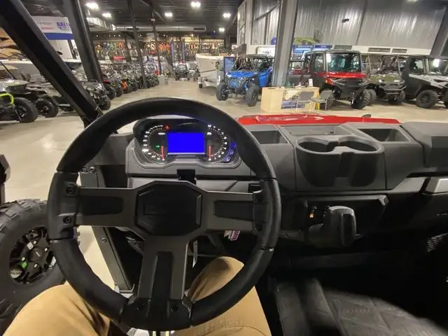 2025 Polaris Ranger Crew XP 1000 Premium in ATVs in City of Halifax - Image 7