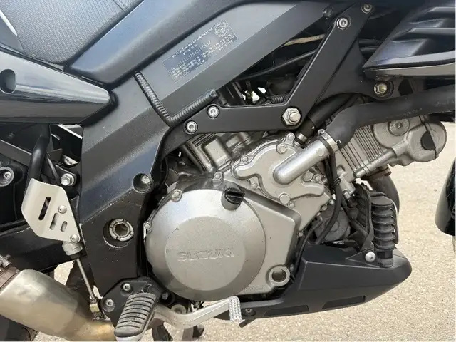 2006 Suzuki V-Strom 1000 ~ V-STROM 1000 ~ COMFORT ~ TOURING ~ LO in Street, Cruisers & Choppers in City of Toronto - Image 26