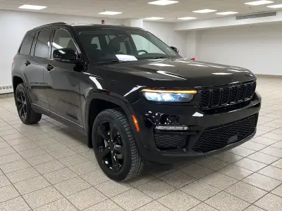 Rooted in decades of go-anywhere credibility, the 2023 Jeep Grand Cherokee Limited carries the brand...