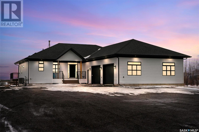 . Gregory AVENUE E Edenwold Rm No. 158, Saskatchewan in Houses for Sale in Regina - Image 2