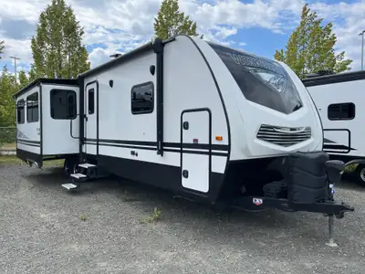 Specification Value Maximum Sleeping Capacity 6 Number of Slideouts 3 Exterior Length 36 ft. 11 in....
