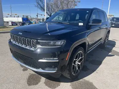This Jeep Grand Cherokee 4xe has a powerful Intercooled Turbo Gas/Electric I-4 2.0 L/122 engine powe...