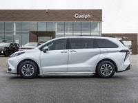 2025 Toyota Sienna XLE HEV | SUNROOF | NAVI | LEATHER The 2025 Toyota Sienna XLE HEV is a high-utili... (image 2)