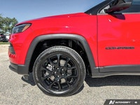 | Apple Carplay / Android Auto | Navigation System | Adaptive Cruise Control W/Stop & Go | 360 Degre... (image 8)