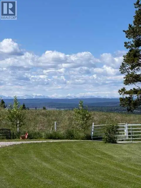 10, 33139 Range Road 55 Rural Mountain View County, Alberta in Houses for Sale in Red Deer - Image 8