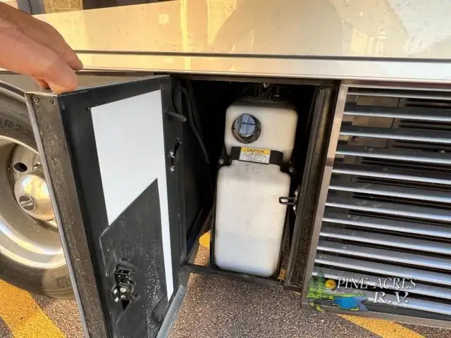 2024 Newmar New Aire 3549 Luxury Diesel Pusher in RVs & Motorhomes in Moncton - Image 82