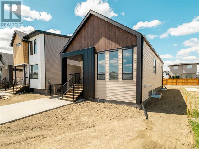 2526 46 Street S Lethbridge, Alberta in Houses for Sale in Lethbridge - Image 2