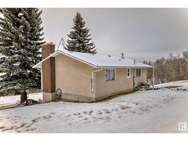 24416 TWP RD 551 Rural Sturgeon County, Alberta in Houses for Sale in St. Albert - Image 4