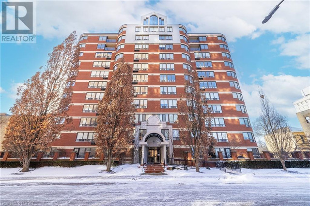 7 PICTON Street Unit# 604 London, Ontario in Condos for Sale in London - Image 2