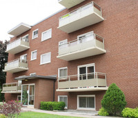 JEWEL'S COURT  - 1 Bdrm available NOW & 2 Bdrm for May 1/24