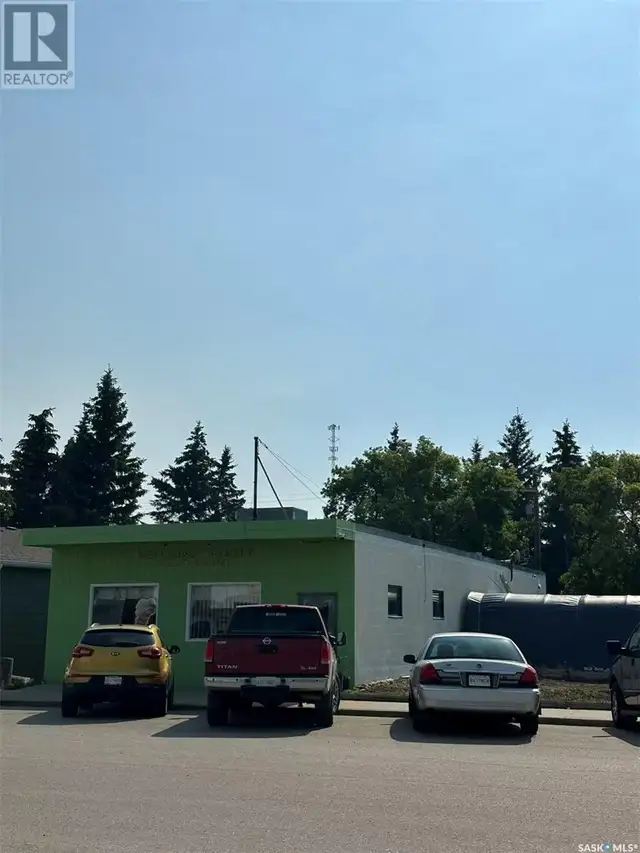 17 Centre STREET Neilburg, Saskatchewan62863795363331121