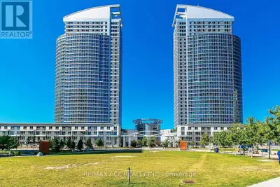 2315 - 38 LEE CENTRE DRIVE Toronto (Woburn), Ontario
