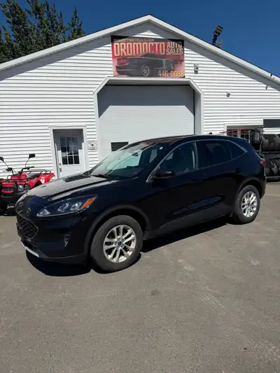 Introducing the 2021 Ford Escape SE AWD Automatic, the ultimate combination of style, performance, a...