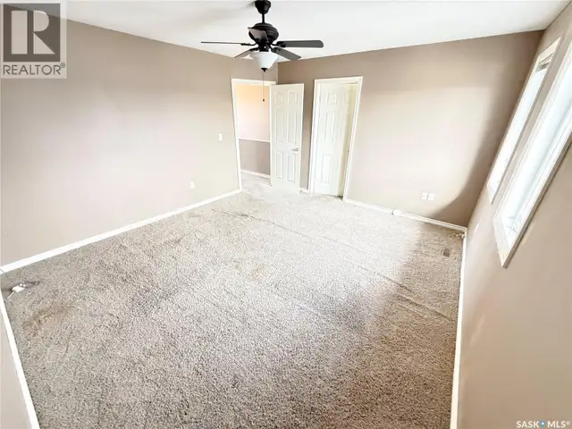 602 Barber CRESCENT Weyburn, Saskatchewan in Condos for Sale in Regina - Image 16