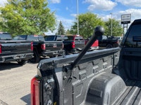 1 OWNER | ACCIDENT FREE | HEATED/COOLED SEATS | HEATED STEERING WHEEL | WIRELESS CHARGING | TRI ZONE... (image 8)