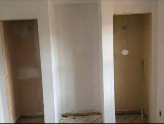 Painter here If any1 is looking for painting $79 per room in Painters & Painting in City of Toronto - Image 4