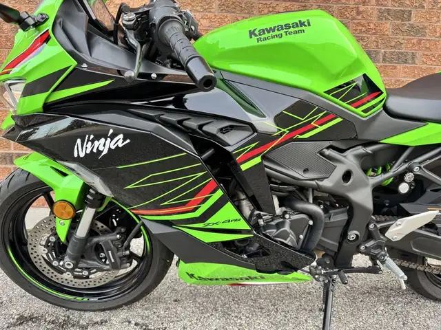 2024 Kawasaki Ninja ZX-4RR KRT **KRT COLORS** in Sport Bikes in Markham / York Region - Image 14