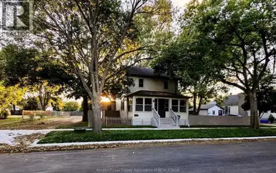 Charming 1.5 storey w/ full basement on an oversized lot in a mature, convenient neighbourhood in th...
