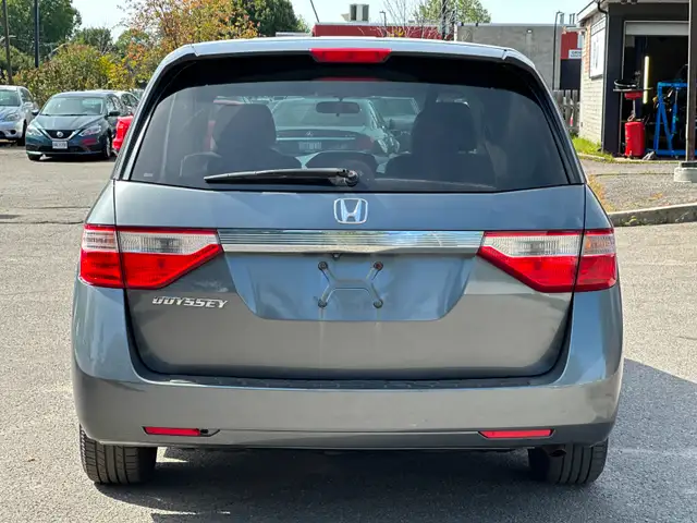2012 HONDA ODYSSEY EX 8 PASSENGER $10999 W/SAFETY in Cars & Trucks in Ottawa - Image 8