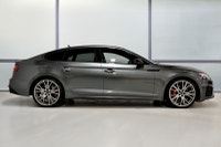 Traction intégrale Audi quattro / Black optics / Apple Carplay + Android Auto / Toit ouvrant panoram... (image 4)