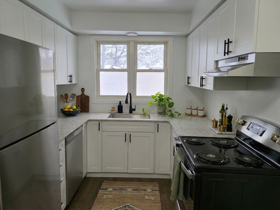 One Bedroom Apartment on Indian Road - Close to Uptown 4