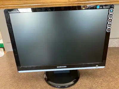 20" Samsung Synmaster 206BW, View more