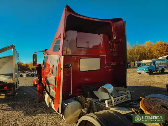 2019 Western Star 5700 Cab For Parts - Stock #: WS-0802-18 in Heavy Equipment Parts & Accessories in Hamilton - Image 3
