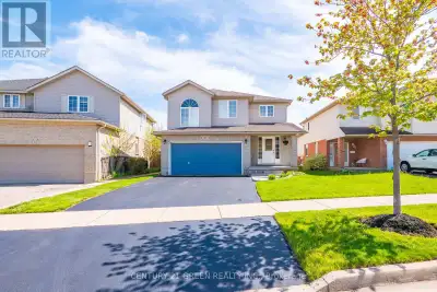Welcome To 21 Hawkswood Drive - A Rare Offering In Kiwanis Park Community Of Kitchener! This Stunnin...