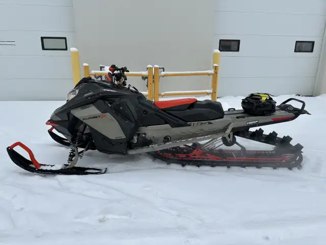 2022 SKIDOO SUMMIT X 850 165 (FINANCING AVAILABLE) in Snowmobiles in Strathcona County - Image 8