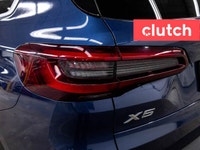 1 OWNER / Brake Assist, Power Tailgate/Hatch, Auto Dimming Rearview Mirror and more! Clutch is the l... (image 9)