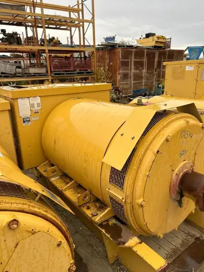 Visit www.globalpower.ca for larger photos and more details! kW: 1025 Volts: 600 RPMs: 1200 1025 KW...