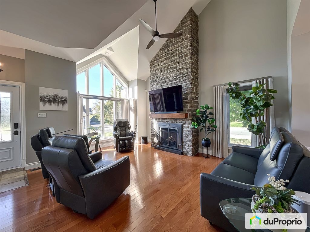 $899,000 - Split Level for sale in St-Hyacinthe — photo 3