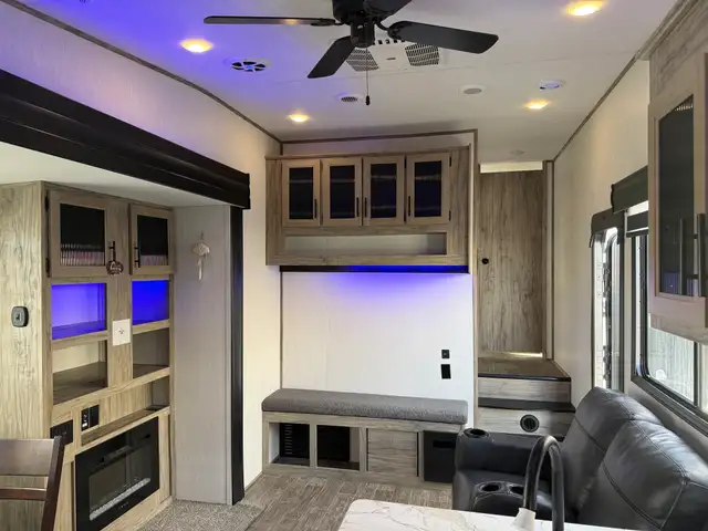 2022 Forest River ARCTIC WOLF 261 RK in Travel Trailers & Campers in St. Albert - Image 25
