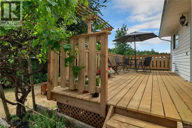 755 Kit Cres Campbell River, British Columbia in Houses for Sale in Campbell River - Image 6