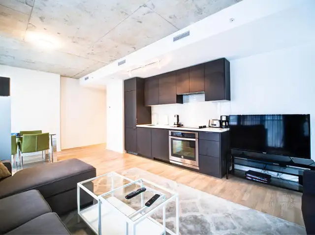 Your Perfect Home Awaits! 1-5 Bedroom Homes for Rent in Short Term Rentals in Mississauga / Peel Region - Image 13