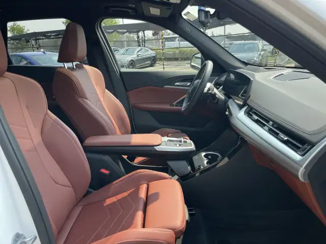 2026 BMW X15597317827775897632