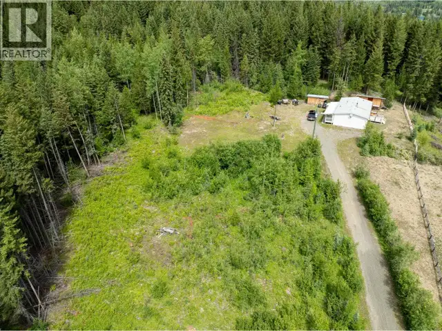 7384 JOHNSTONE ROAD Bridge Lake, British Columbia in Houses for Sale in 100 Mile House - Image 9