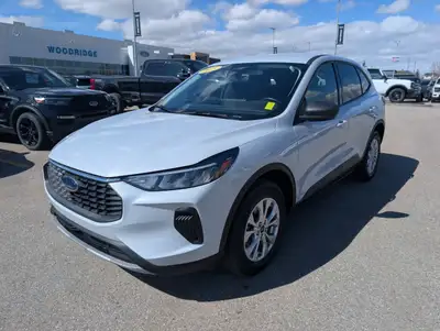 Heated Seats, Cold Weather Package, Heated Steering Wheel, Remote Engine Start, Power Liftgate! This...