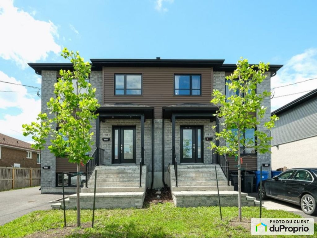 $810,000 - Duplex for sale in Longueuil (St-Hubert) — photo 1