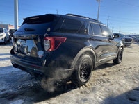 CLEAN CARFAX ONE OWNER, Heated and Cooled Front Seats, Heated Steering Wheel, 360 Camera, ADAPTIVE C... (image 3)